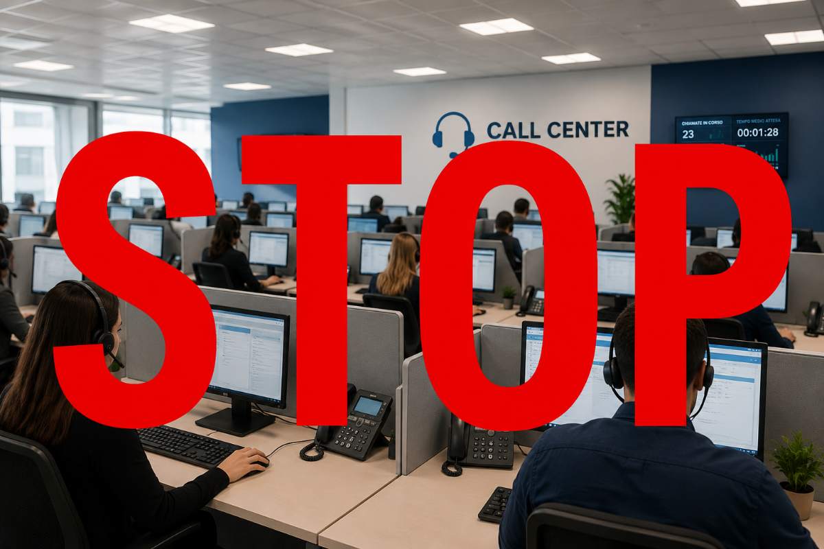 call center con scritta stop